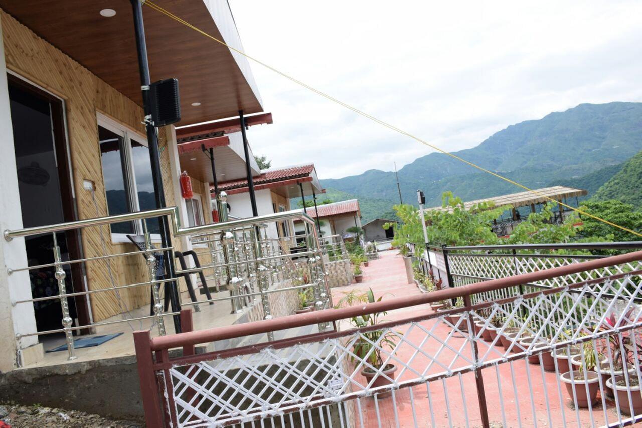 V Resorts Brv Resort Mussoorie Kültér fotó