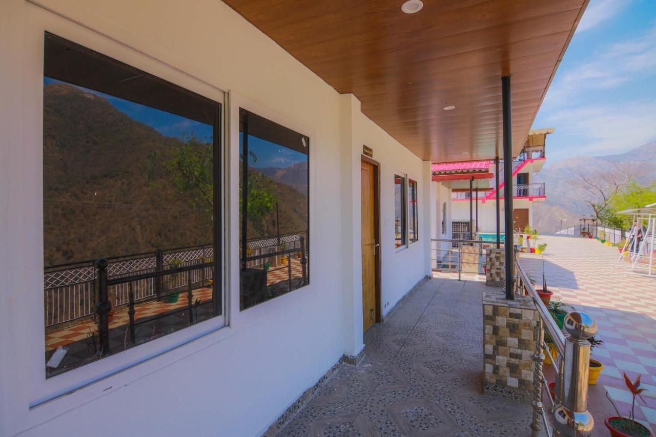 V Resorts Brv Resort Mussoorie Kültér fotó