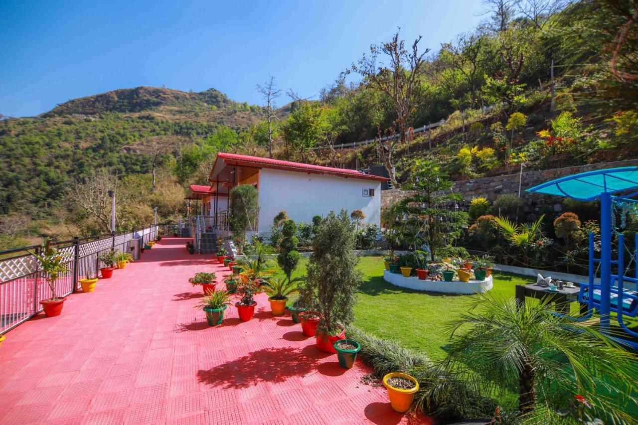 V Resorts Brv Resort Mussoorie Kültér fotó