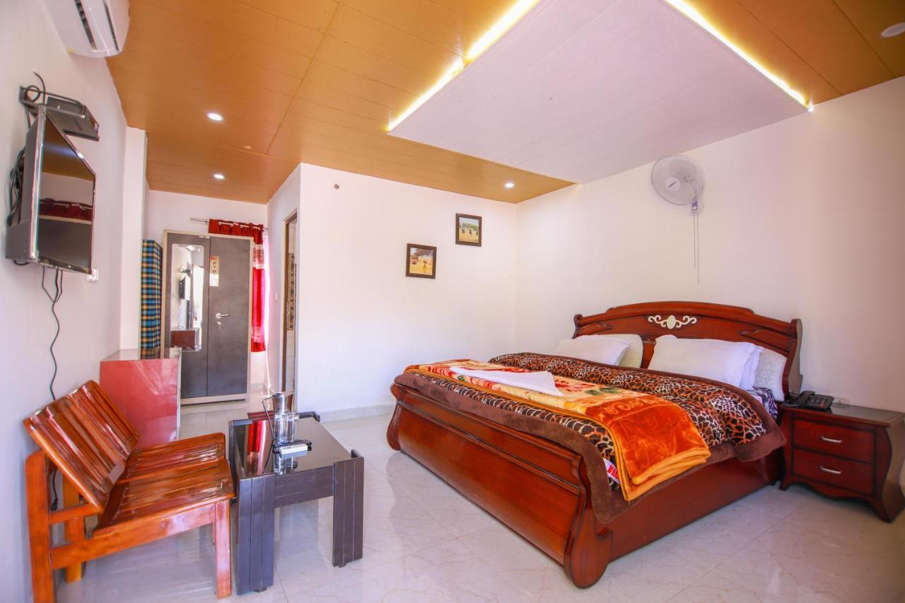 V Resorts Brv Resort Mussoorie Kültér fotó
